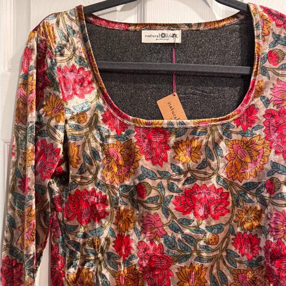 NWT Natural Life Velvet Floral Colorful Long Sleeve top - Picture 3 of 7